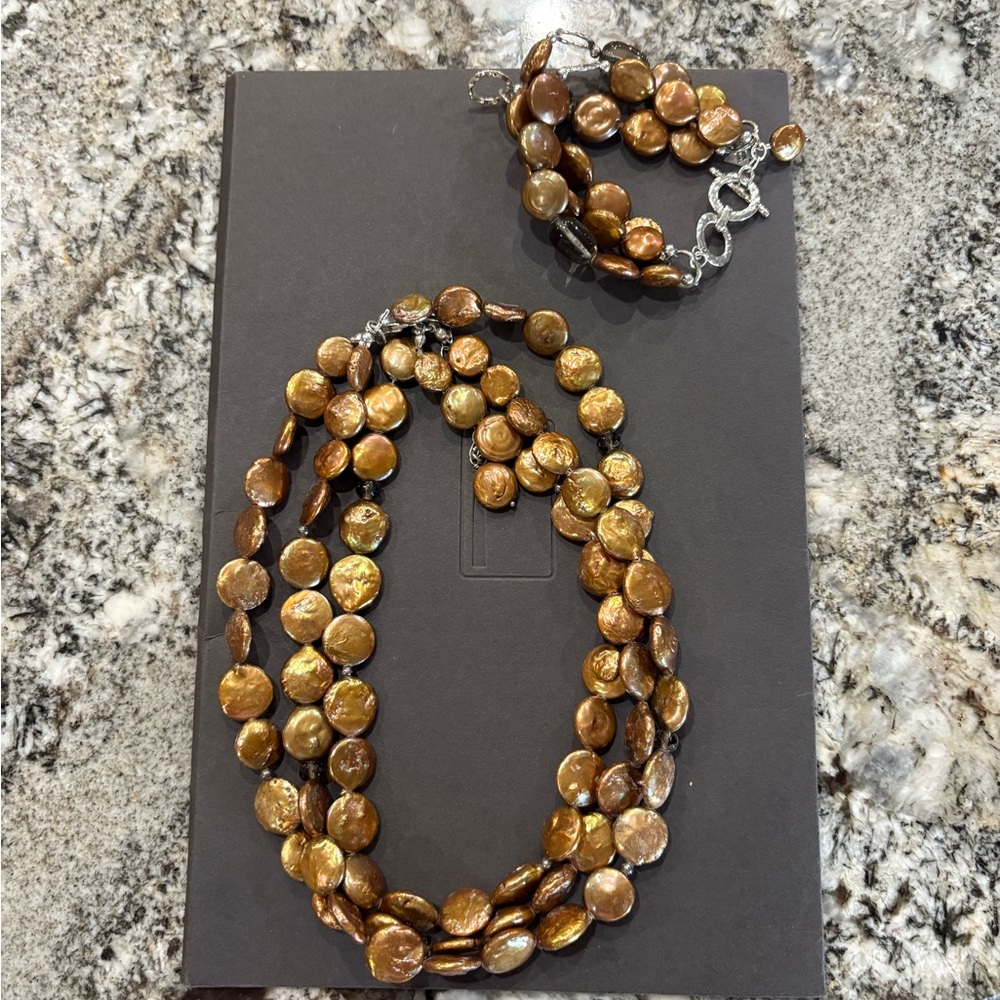 Elegant Gold Pearl Necklace and Bracelet Set. Fast shipping.